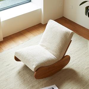 Silla mecedora minimalista de madera de cerezo con cojín color crema, muebles para sala de estar - Product Image 4