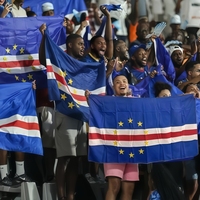 Drapeau de la Jamaïque à la mode, imprimé numériquement, personnalisable en couleur et taille, avec mât en fibre de verre réglable, pour la plage, les sports, les mariages et les fêtes