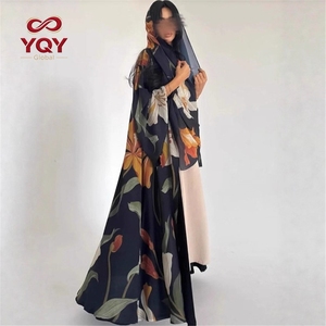 كارديجان مطبوع بنقشة زهور كبيرة مع طقم وشاح رأس للنساء، كيمونو بوهيمي - Product Image 1