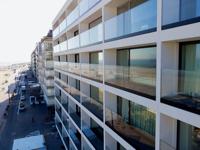 Rampe en verre à profil en U en aluminium noir à montage supérieur pour balcon et terrasse, balustrade et main courante extérieures