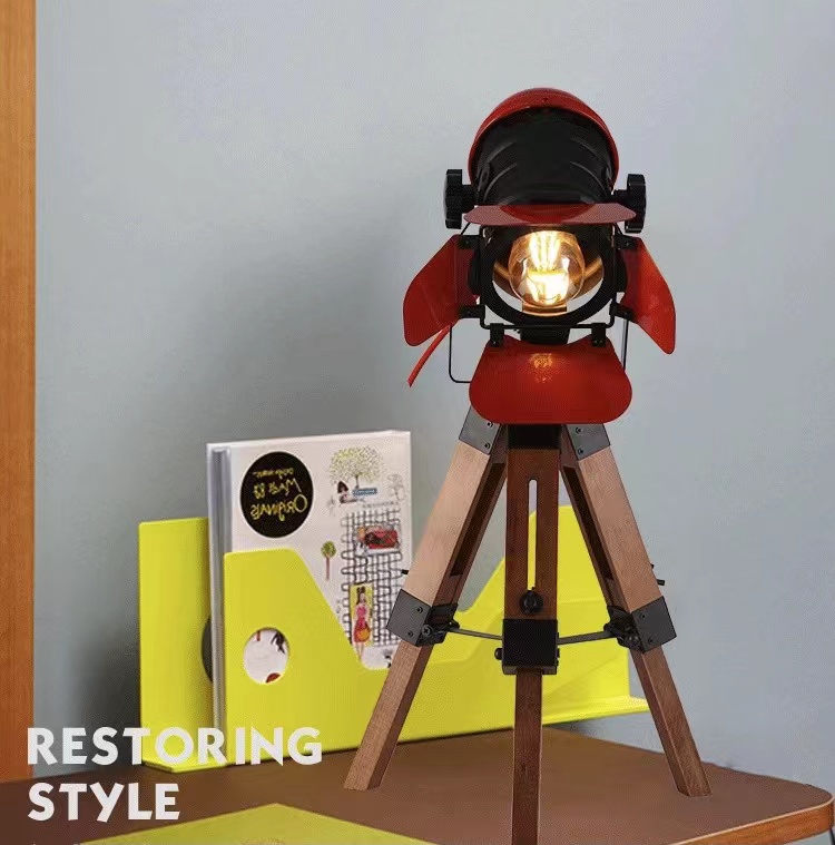三脚ミニフロアランプアンティークサーチライト木製調節可能