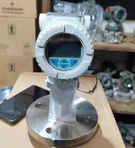 Manómetro de presión 100% nuevo de la serie 2600T, modelos 266HSH y 266NSH, con medición de presión absoluta y de alta sobrecarga - Product Image 1
