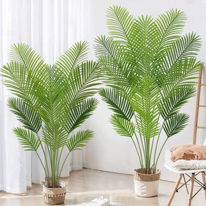 Palmier artificiel décoratif d'intérieur/extérieur de Madagascar Areca en pot Plantes de paysage de qualité légère Matériau PE + UV Réaliste - Product Image 4