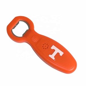 Ouvre-bouteille de bière en plastique avec son pré-enregistré de musique et de voix - Product Image 1
