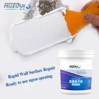 Pâte à enduire blanche pour murs, utilisée pour réparer les fissures des murs dans les maisons neuves