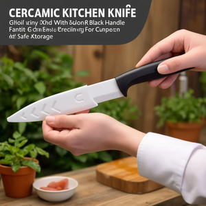 Coltello da cucina in ceramica con manico nero per tagli di precisione e conservazione sicura - Product Image 3