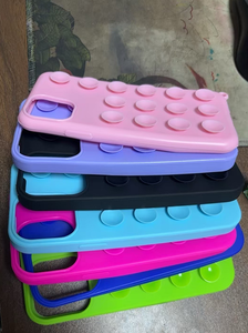 Coque de téléphone portable en silicone souple de couleur bonbon simple avec ventouse et sangle pour iPhone 16 Pro Max - Product Image 6