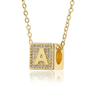 Personnalisé Diy Lettres Alphabet Zircon Bloc Pendentif 18K Or Rempli Plaqué Initial Mode Bijoux Colliers pour Femmes en Gros