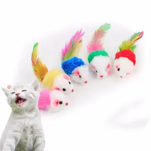 厂家价格互动猫玩具小老鼠狩猎猫玩具彩色羽毛老鼠宠物狗或猫咀嚼玩具