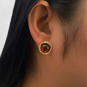 किस्सपत्नी ट्रेंडी रंगीन पोका डॉट एम्बर स्क्वायर वेव इयररिंग्स महिलाओं के लिए - Product Image 6