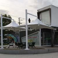 Kanopi Taman Berbentuk Bunga Terompet dari PVDF Putih, Struktur Baja, Membran Tegangan, untuk Penggunaan di Taman