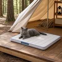 Matelas de lit pour chat de camping avec dessus matelassé à fleurs, fenêtre latérale transparente, base antidérapante en silicone, rafraîchissant et doux pour les voyages en tente