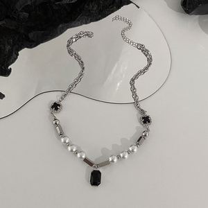 Collar de hip-hop, collar de cuentas de cristal negro de acero de titanio fresco, cadena de suéter de nicho de lujo ligero para hombres y mujeres - Product Image 5