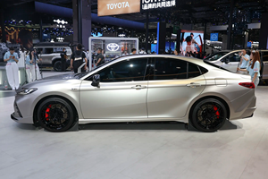 Venta Especial 2026 2.0E Edición Élite Sedán de Gasolina Autos Japoneses Rines R17 Asientos de Cuero - Product Image 2