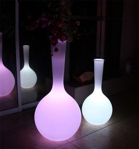 Đèn bàn hình nón <span class=keywords><strong>pyrometric</strong></span> dạ quang Đèn bàn hình tứ giác kim tự tháp RGBW thay đổi màu sắc đèn trang trí - Product Image 4