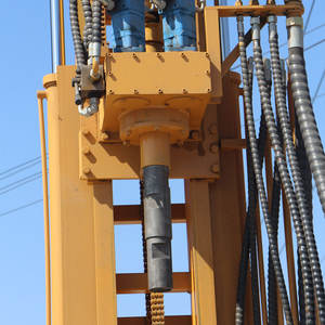 Foreuse de <span class=keywords><strong>puits</strong></span> d'eau sur chenilles Jutop à moteur diesel avec une profondeur maximale de 200 m <span class=keywords><strong>pour</strong></span> le <span class=keywords><strong>forage</strong></span> de formations rocheuses dures - Product Image 3