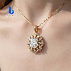 Colar com Pingente Solitário Personalizado em Ouro 10K 14K 18K com Diamante Cultivado em Laboratório Certificado IGI VVS para Mulheres - Product Image 6