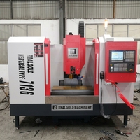 Centro de Mecanizado CNC Compacto XH7136, Husillo BT40, Motor de 3.7kW, Precisión de ±0.003mm, Máquina de Grabado y Fresado de Metal