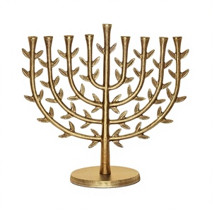 Menorah en métal à 9 lumières, finition laiton vintage, élégant chandelier de table, décoration artisanale en métal - Product Image 1