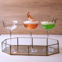 Verre à cocktail Martini sur pied de style japonais, en cristal transparent, capacité 101-200 ml, design moderne et minimaliste