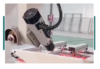 Centre d'usinage CNC 5 axes, routeur CNC, changeur d'outils automatique, machine de découpe à la scie, machine de fraisage, équipement de traitement du bois et du plastique