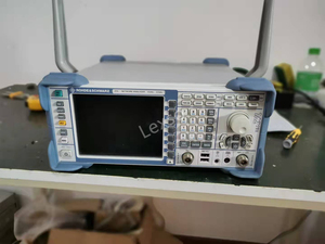 Analizador de Redes Rohde & Schwarz Zvl6 Usado, de 9 kHz a 6 GHz - Product Image 2