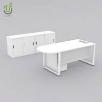 Bureau de direction IULTRA durable, moderne et luxueux en forme de L, table de bureau pour PDG avec des caractéristiques résistantes à l'eau et écologiques, style unique