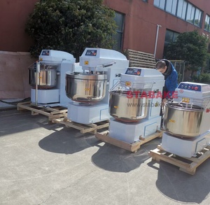 <span class=keywords><strong>Impastatrice</strong></span> <span class=keywords><strong>a</strong></span> <span class=keywords><strong>Spirale</strong></span> Professionale da Forno Prezzo Macchina per Impastare Pane Pizza Mixer Industriale per Farina 25 <span class=keywords><strong>kg</strong></span> <span class=keywords><strong>50</strong></span> <span class=keywords><strong>kg</strong></span> 100 <span class=keywords><strong>kg</strong></span> - Product Image 3