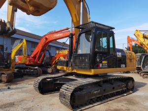 Excavatrice sur chenilles hydraulique CAT 325DL d'occasion de haute qualité, 25 tonnes, Caterpillar 325D, pour travaux de terrassement lourds et exploitation minière - Product Image 5