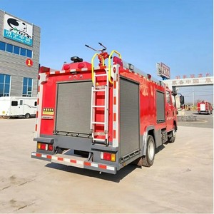 Camion de pompiers ISUZU 4x2 neuf, diesel, boîte manuelle, réservoir d'eau de 3500L, véhicule de sauvetage d'urgence et de lutte contre les incendies - Product Image 6
