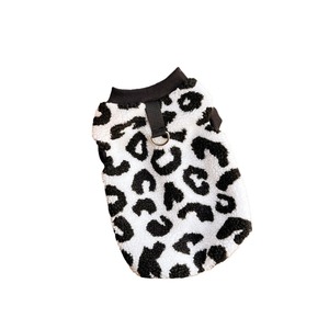 Gilet en laine d'agneau à imprimé vache, vêtements pour animaux de compagnie automne-hiver, boucle de laisse, veste à manches côtelées, pull pour chien, protection contre le froid. - Product Image 4