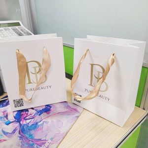 Cheap Luxury White Cardboard Embossed Offset Printed Black Shopping Paper Bag for Shoes Bulk Retail Boutique Packaging - Product Image 5