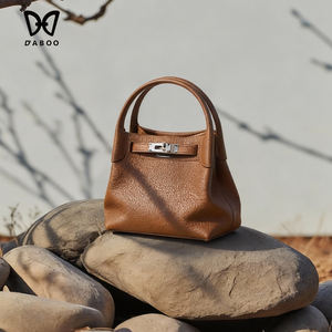 Bolsos de Hombro de Diseñador de Cuero Vacuno Genuino Hechos a Mano de Moda, Bolsos de Cubo de Cuero Casuales de Lujo para <span class=keywords><strong>Mujer</strong></span> al por Mayor - Product Image 4