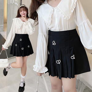 กระโปรงจีบเอวสูงสีดำสำหรับผู้หญิงขนาดพลัสไซส์พร้อมประดับด้วยลูกปัดมุก N8140 - Product Image 4