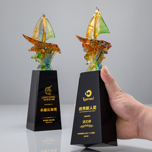 Custom Made Crystal <b>Trophy</b> Laser <b>Engraved</b> Glass Award For Corporate Events Business Gifts - Product Image 4