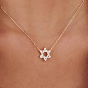 Collar Clásico con Estrella <span class=keywords><strong>de</strong></span> <span class=keywords><strong>David</strong></span> Chapado en Oro <span class=keywords><strong>de</strong></span> 14K con Micron Pavé, Colgante <span class=keywords><strong>de</strong></span> Circonita Cúbica, Joyería <span class=keywords><strong>de</strong></span> Latón para Regalo Unisex - Product Image 4