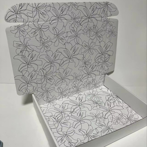 Boîtes <span class=keywords><strong>d</strong></span>'emballage pour vêtements personnalisées avec logo créatif, boîtes <span class=keywords><strong>d</strong></span>'expédition blanches, boîtes de courrier ondulées pour l'emballage de vêtements - Product Image 1
