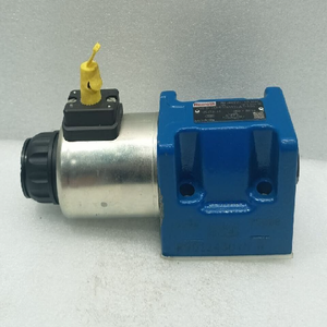 PLC 4WE 10 D50/EG24N9K72L/M = <span class=keywords><strong>un</strong></span> solenoide a funzionamento diretto R901350504 nuovo con garanzia - Product Image 1