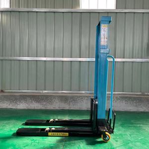 Apilador de Palés Eléctrico Portátil de Carga Automática de 1T <span class=keywords><strong>2T</strong></span>, Montacargas Eléctrico Montado en Camión, Apilador Eléctrico Manual, Precio de Fábrica - Product Image 4