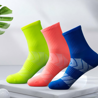Chaussettes de sport rembourrées à logo personnalisé pour athlètes, basketball, course à pied, respirantes, avec soutien de la voûte plantaire et compression, vente en gros