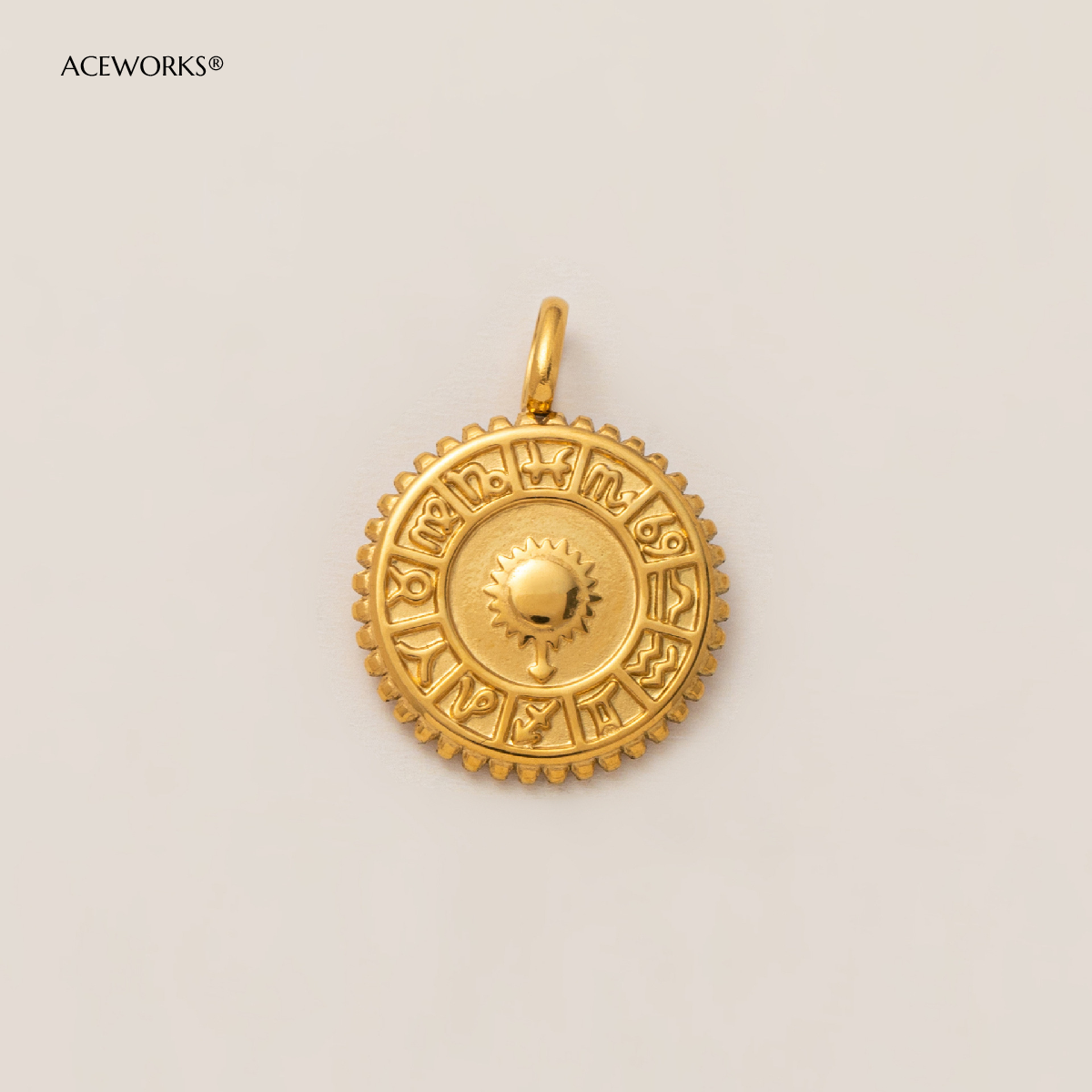 Pendentif disque solaire du zodiaque