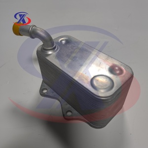 Radiatore Olio Motore per VW Eos GTI Jetta Passat Audi A3 A4 TT 2.0L 06D117021C - Product Image 4