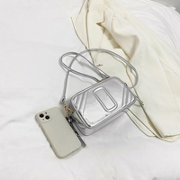 Nouveaux sacs à bandoulière larges personnalisés pour appareil photo, sacs à rabat de créateur en cuir PU, petits sacs à main pour femmes, sacs à bandoulière pour femmes