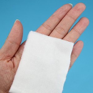 Apósito de gasa médica Yongyi 6cm x 8cm, compresas quirúrgicas estériles para el cuidado de heridas - Product Image 3