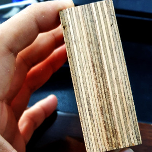 Madera contrachapada barata al por mayor de grado E1 de 28mm para pisos de contenedores, 58kg de peso, embalaje personalizado de Vietnam - Product Image 3