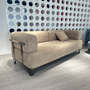Canapé modulaire 3 places en velours capitonné kaki clair avec accoudoirs en métal noir pour petits appartements, parcs et écoles - Product Image 5