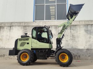 Cargadora de Ruedas Compacta 4x4 de 1.2 Toneladas con Cucharón de 0.6m³ para Uso Agrícola y de Construcción - Product Image 4