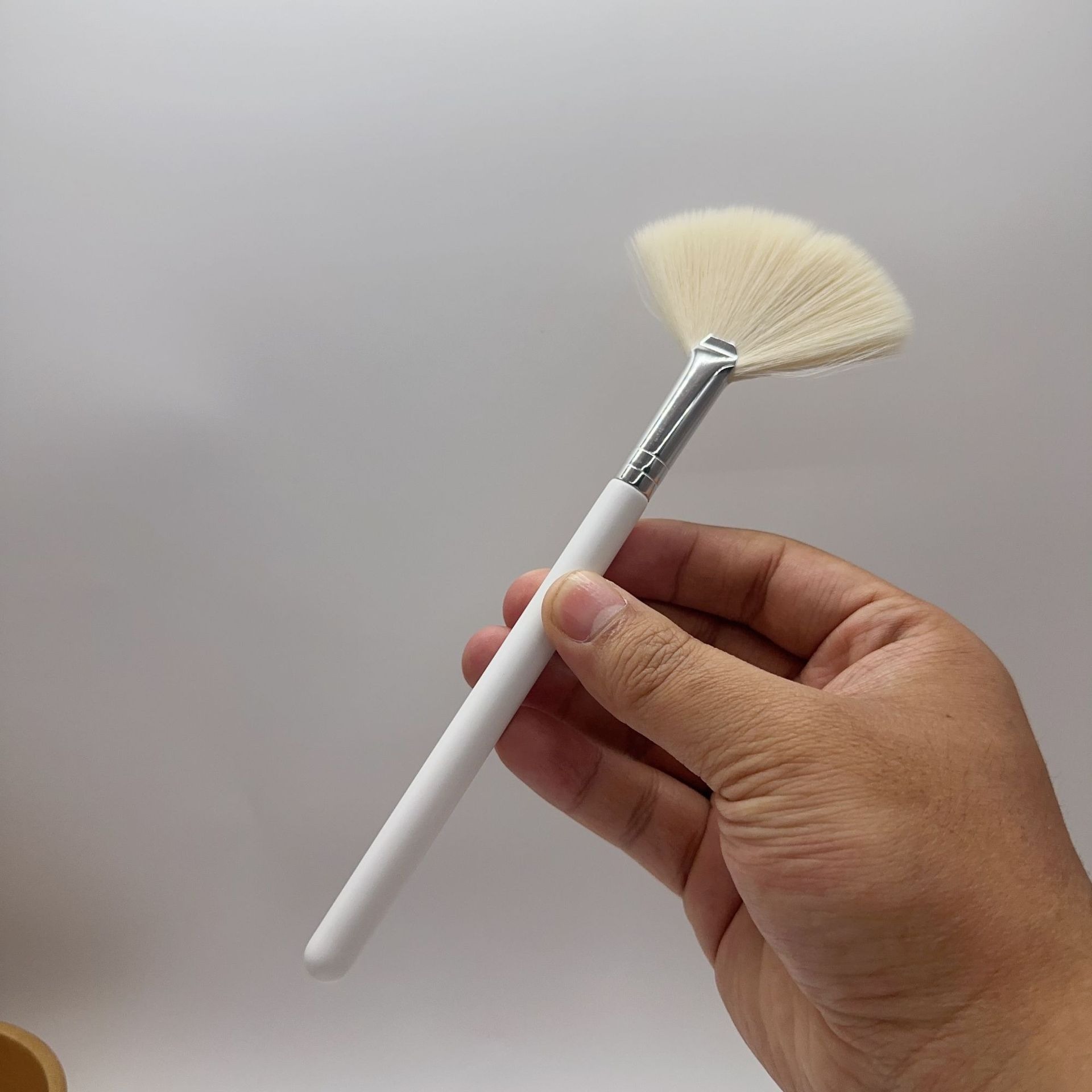 Manche en bois blanc