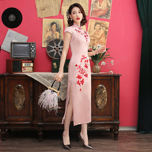 Vestido Qipao de Tela de Poliéster Pesado con Bordado, Estilo Chino, Corte Ajustado, Elegante y Económico para Uso Diario o Fiestas - Product Image 2