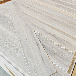 พื้น SPC คลิปออน 7 มม. ทนทานต่อการใช้งานหนัก 8 มม. กันน้ำ ลายก้างปลา กระเบื้องปูพื้น SPC <span class=keywords><strong>PVC</strong></span> พื้น LVP ไวนิล - Product Image 4